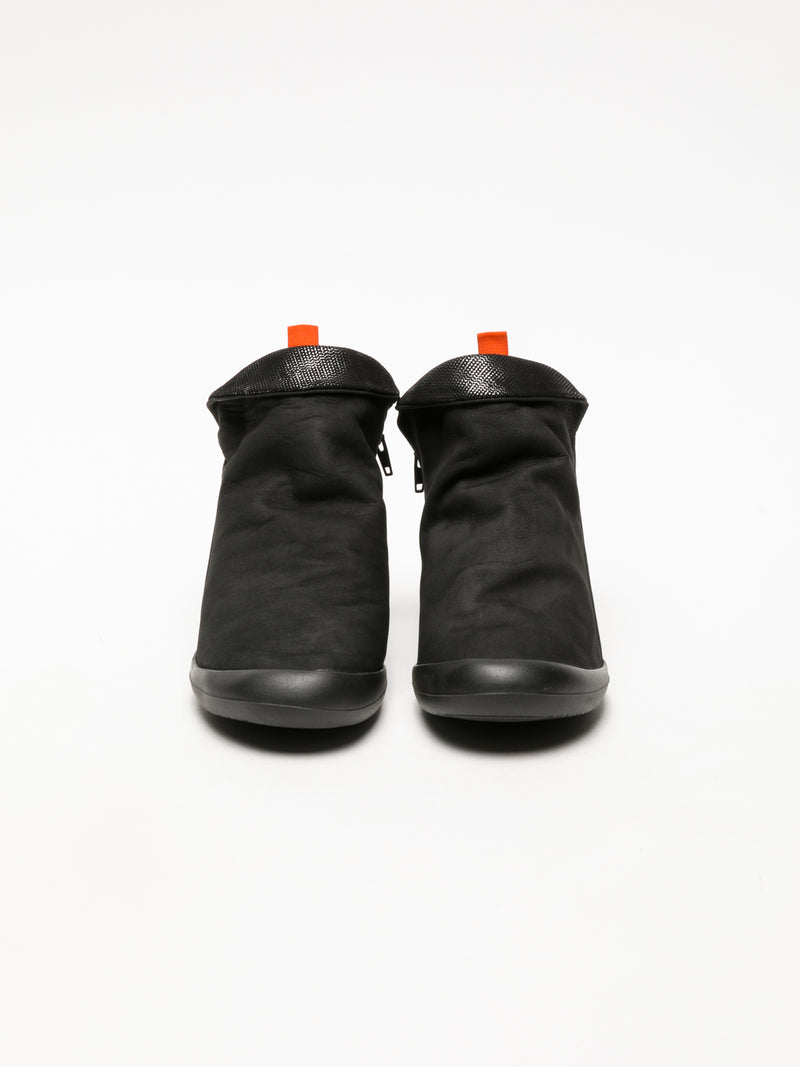 Softinos Teckel Black Zip Up Ankle Boots